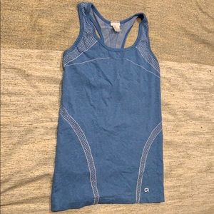 Gap fit workout tank size small
